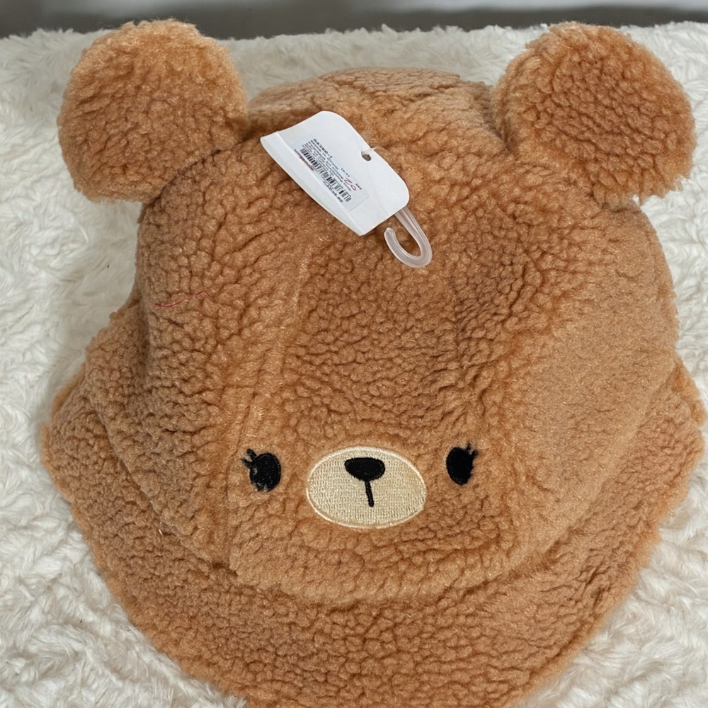 Claire’s fuzzy bear hat NWT one size free Easter gift with purchase